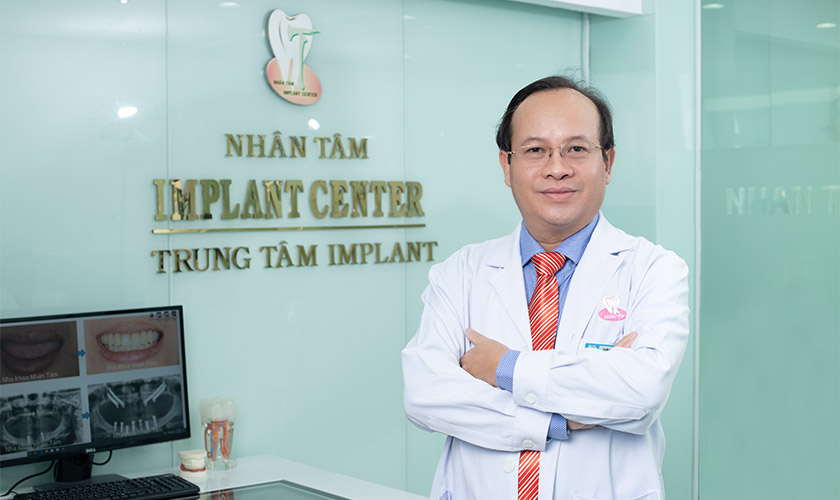 Team of doctors - Dental implant specialists