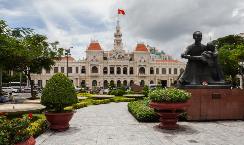 Discover Vietnam