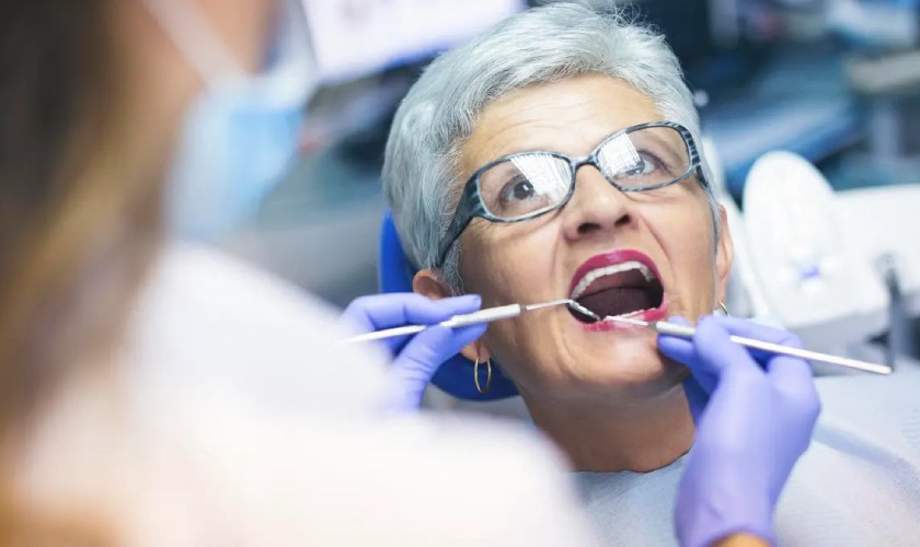 Attentions for diabetics' oral care