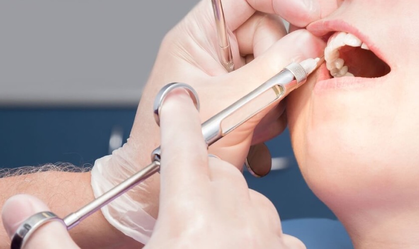Anesthesia does not cause pain when grinding porcelain crown