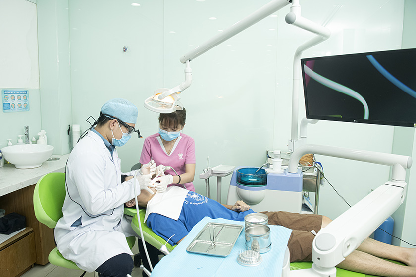 Nhan Tam Dental - A place to remove tartar effectively and quickly