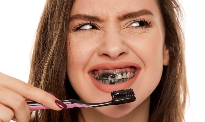 9 Natural Ways to Whiten Teeth at Home