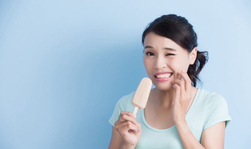What are sensitive teeth?