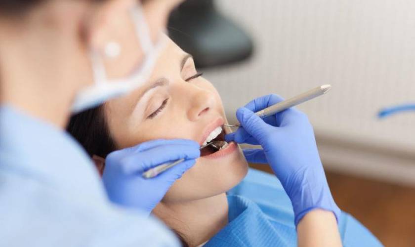 What are sensitive teeth?
